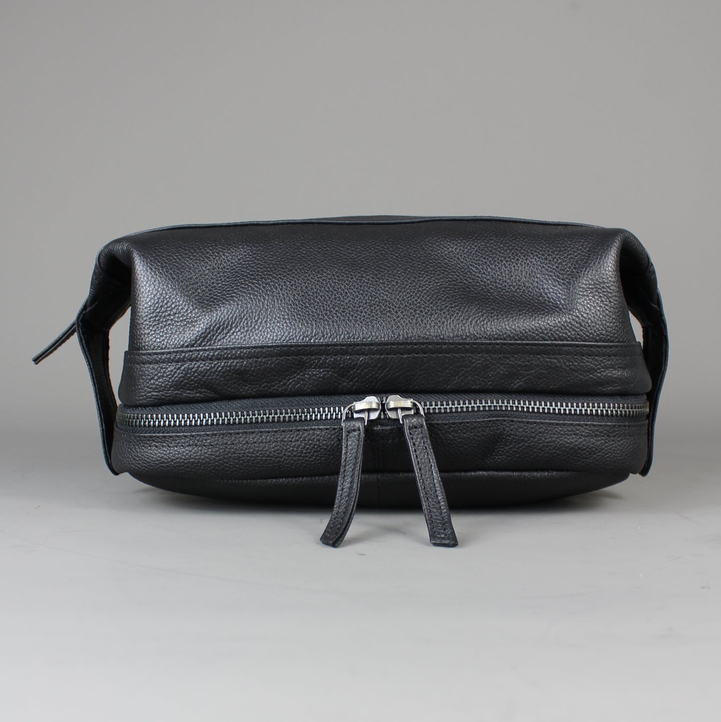 LetherCo Black Leather Open Top Wash Bag With Gunmetal Zip