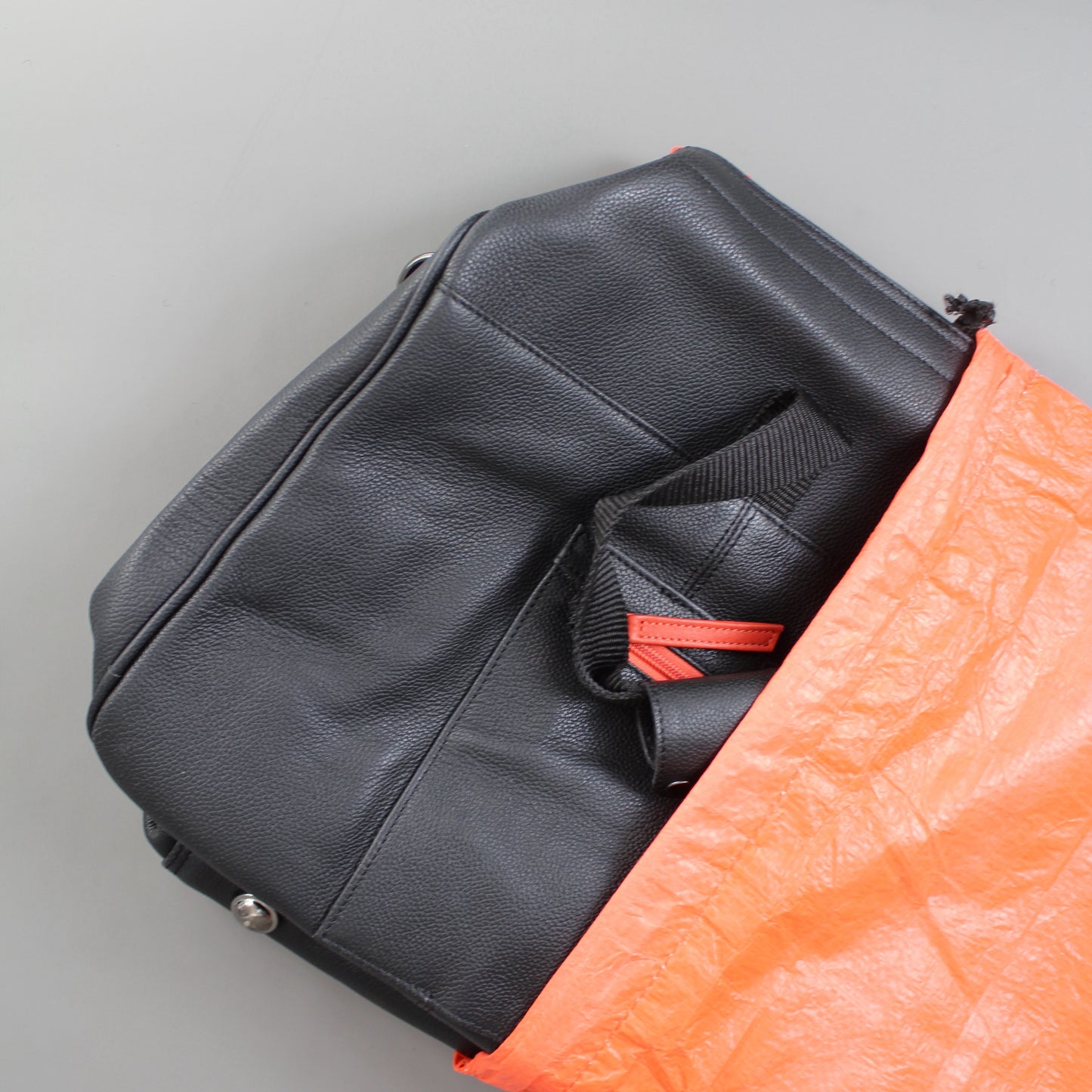 LeatherCo Black Leather Wide Opening Weekend Bag With Orange Zip