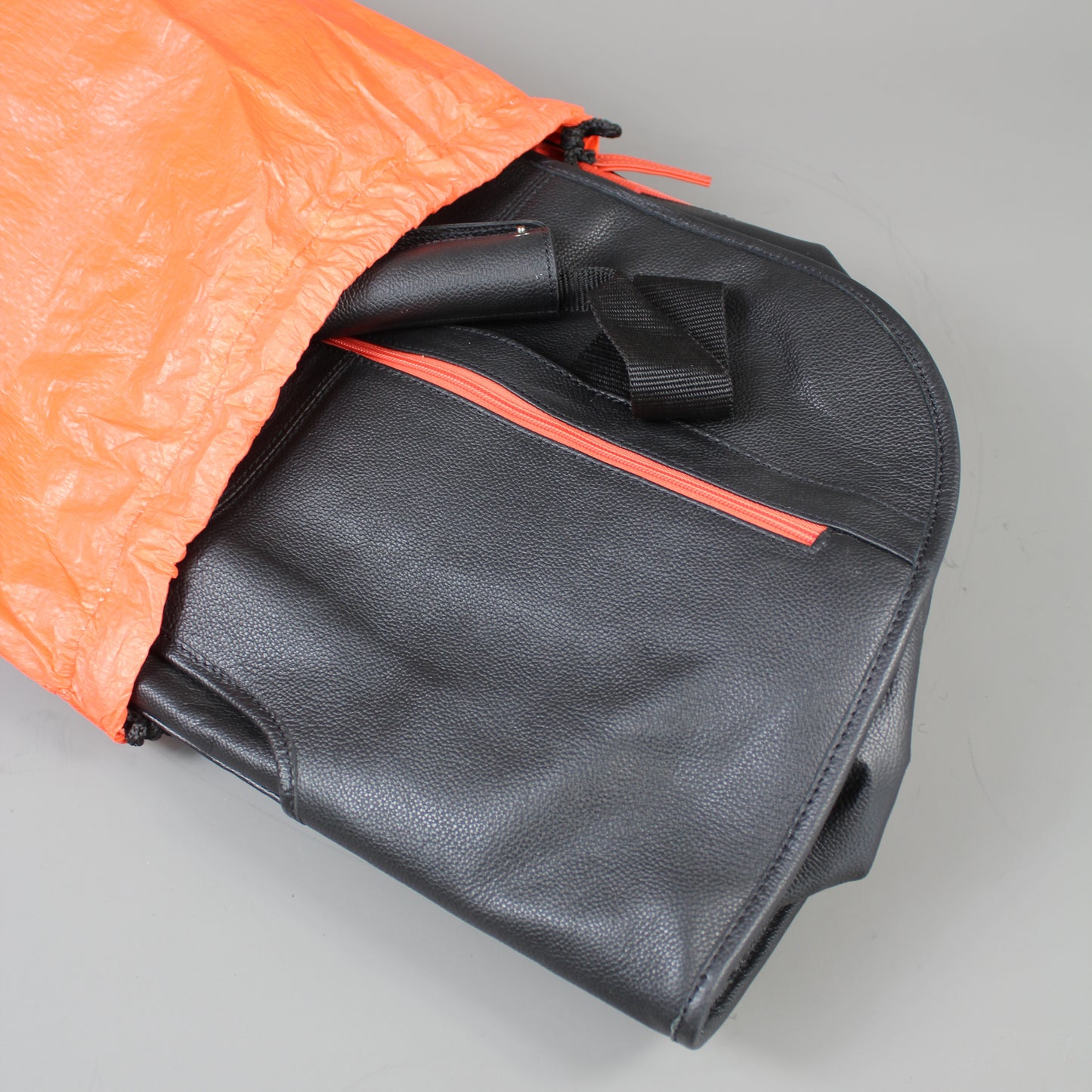 LeatherCo Black Leather Laptop Weekend Bag With Orange Zip