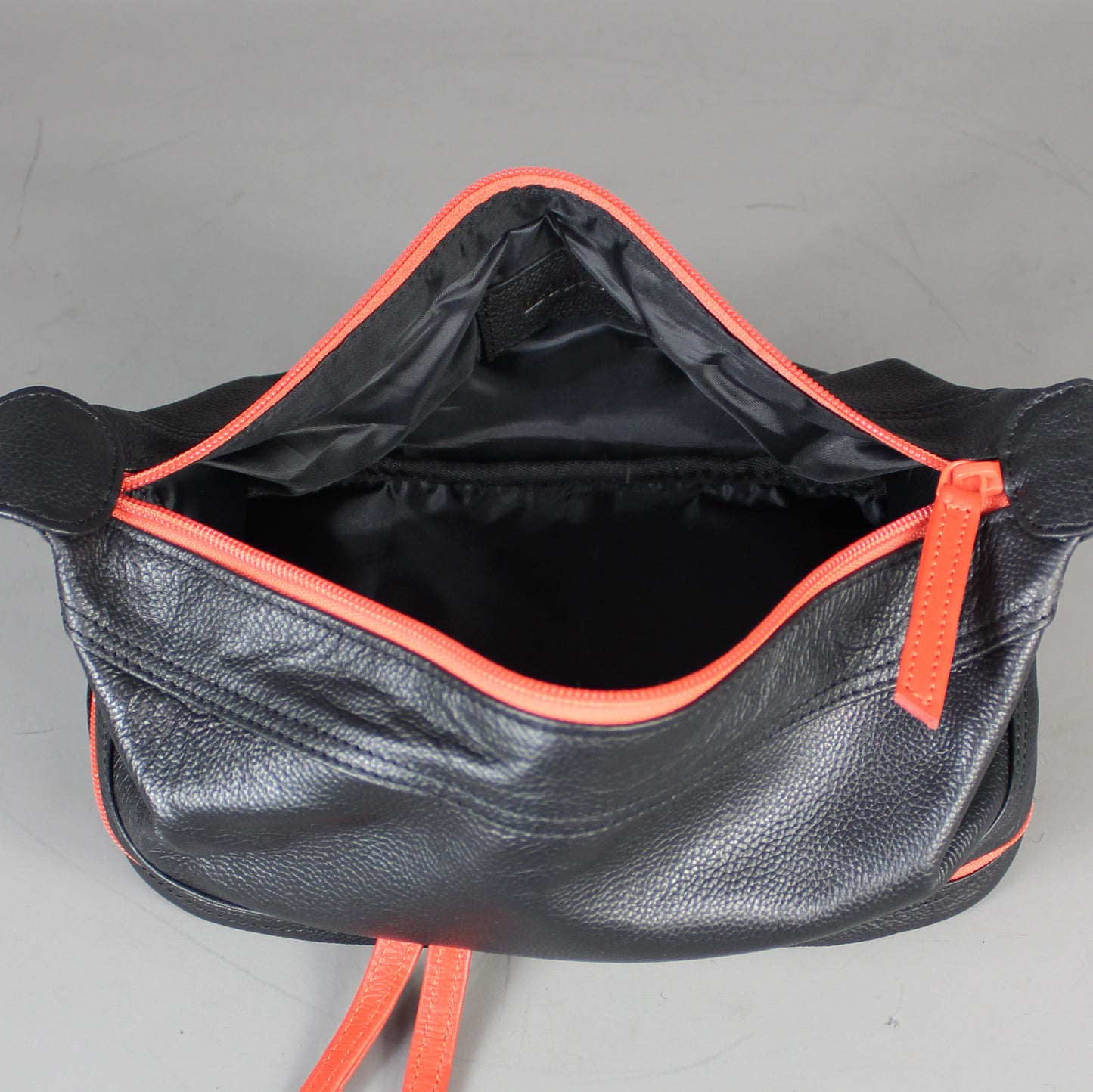 LetherCo Black Leather Open Top Wash Bag With Orange Zip