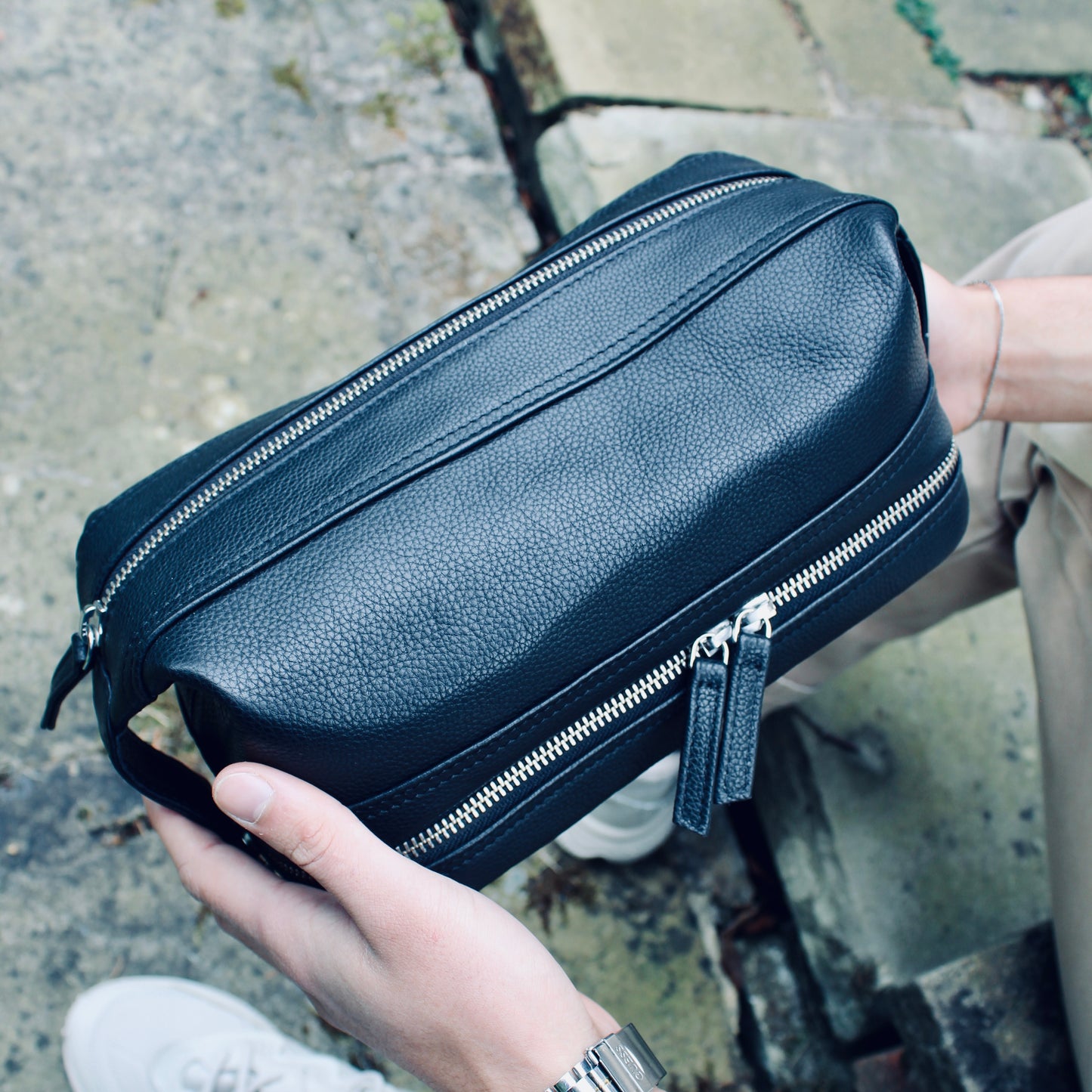 LetherCo Black Leather Open Top Wash Bag With Gunmetal Zip