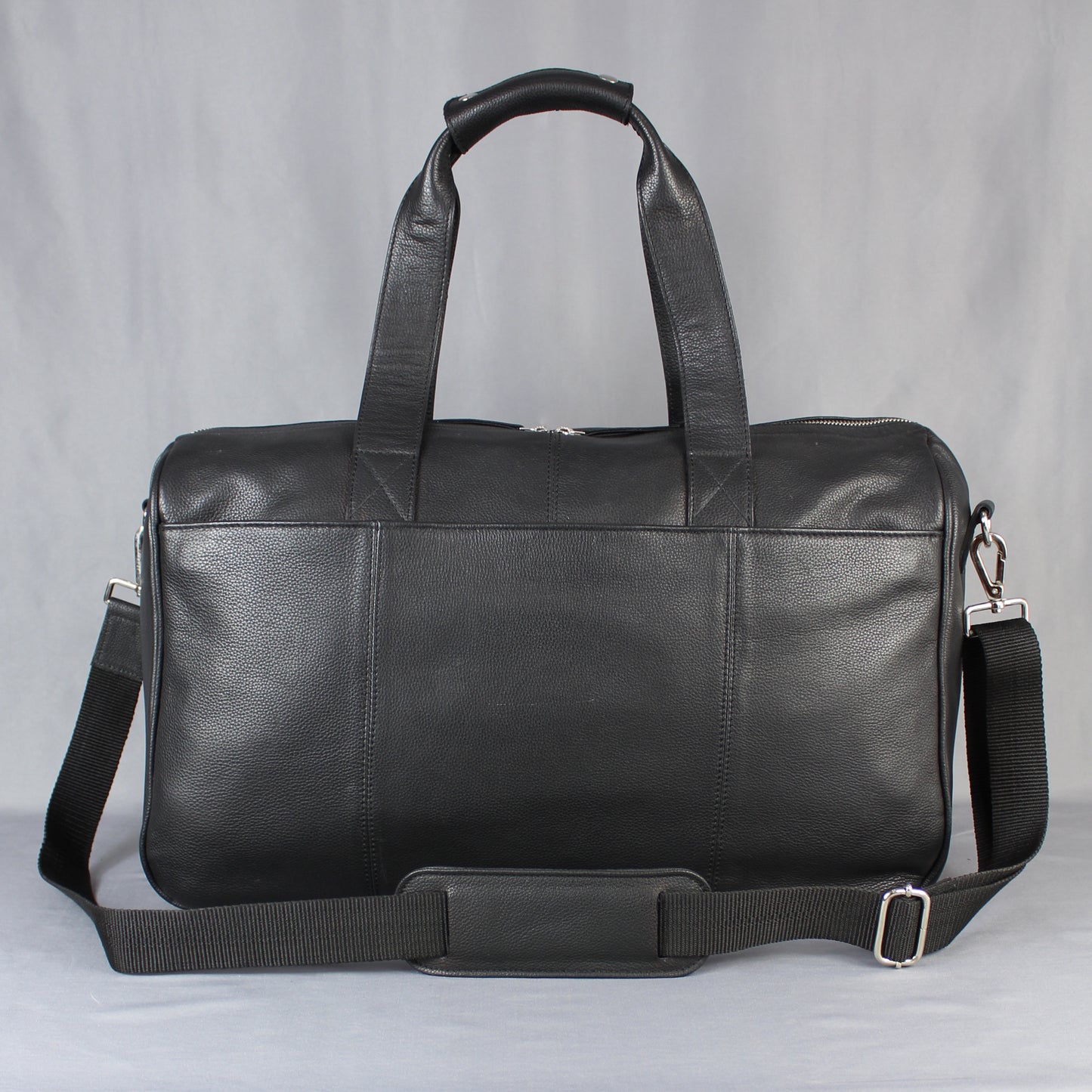 LeatherCo Black Leather Wide Opening Weekend Bag With Gunmetal Zip