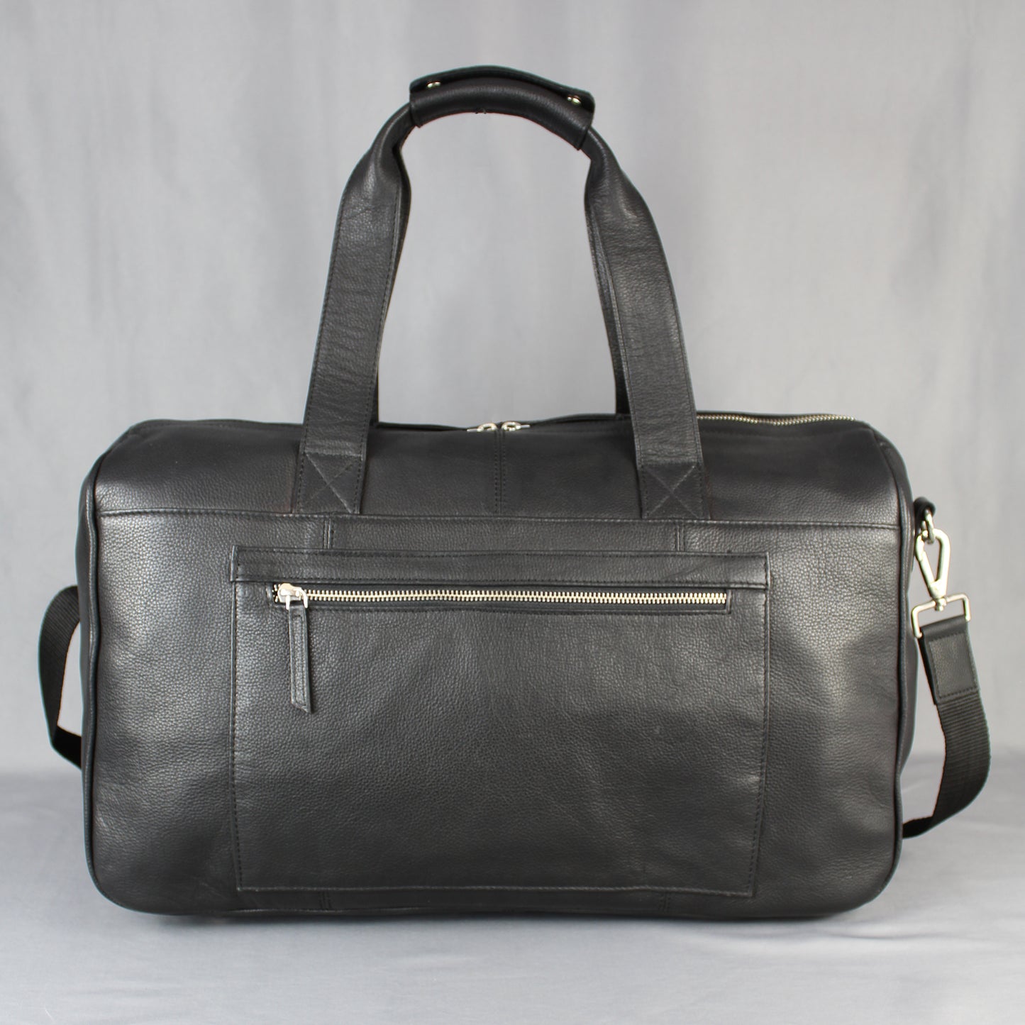 LeatherCo Black Leather Wide Opening Weekend Bag With Gunmetal Zip