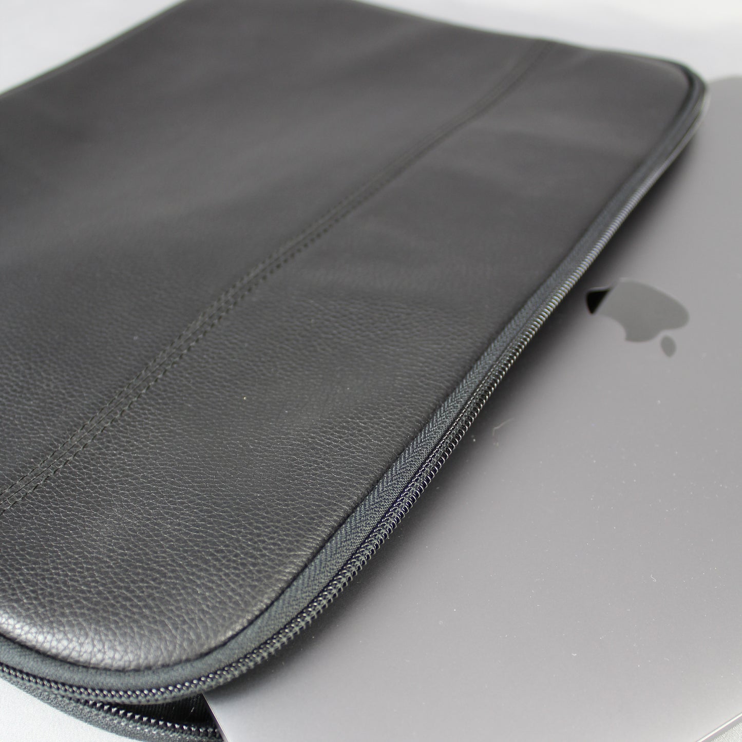 LeatherCo Black Leather Laptop Case With Gunmetal Zip